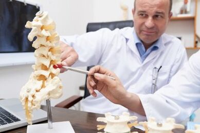 D'Grënn fir d'Entwécklung vun der Osteochondrosos vun der Wirbelsäule