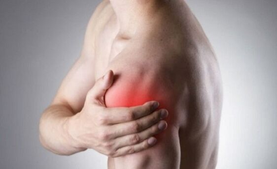 glenohumeral Arthritis als Ursaach vu Réckschmerzen ënner der lénkser Schëllerblade